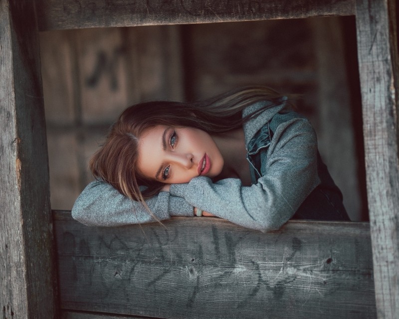  Купить Камин в Ташкенте - Granite Fireplace  in Tashkent Uzbekistan KAMIN.UZ Girl on Farm